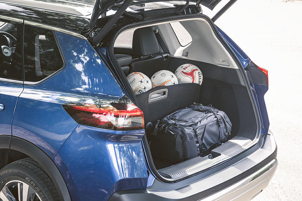 Nissan X-Trail cargo view.