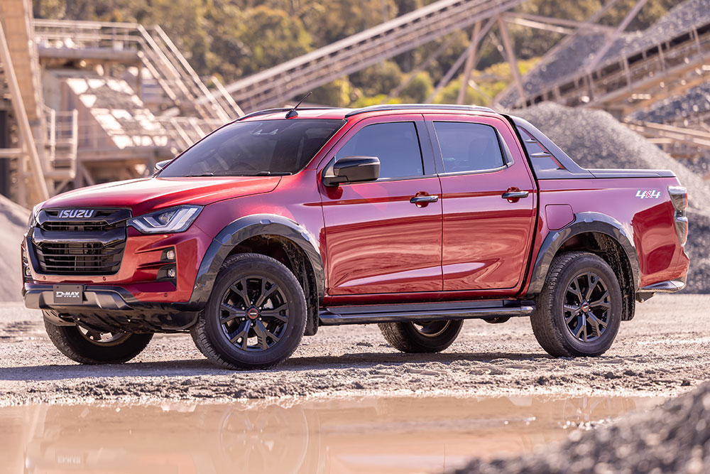 Isuzu D-Max X-Terrain Crew Cab MY23 side view.