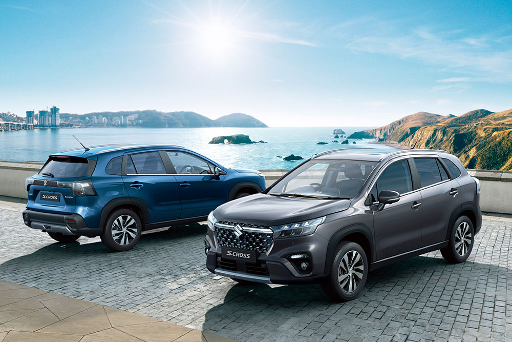 Suzuki S-Cross.