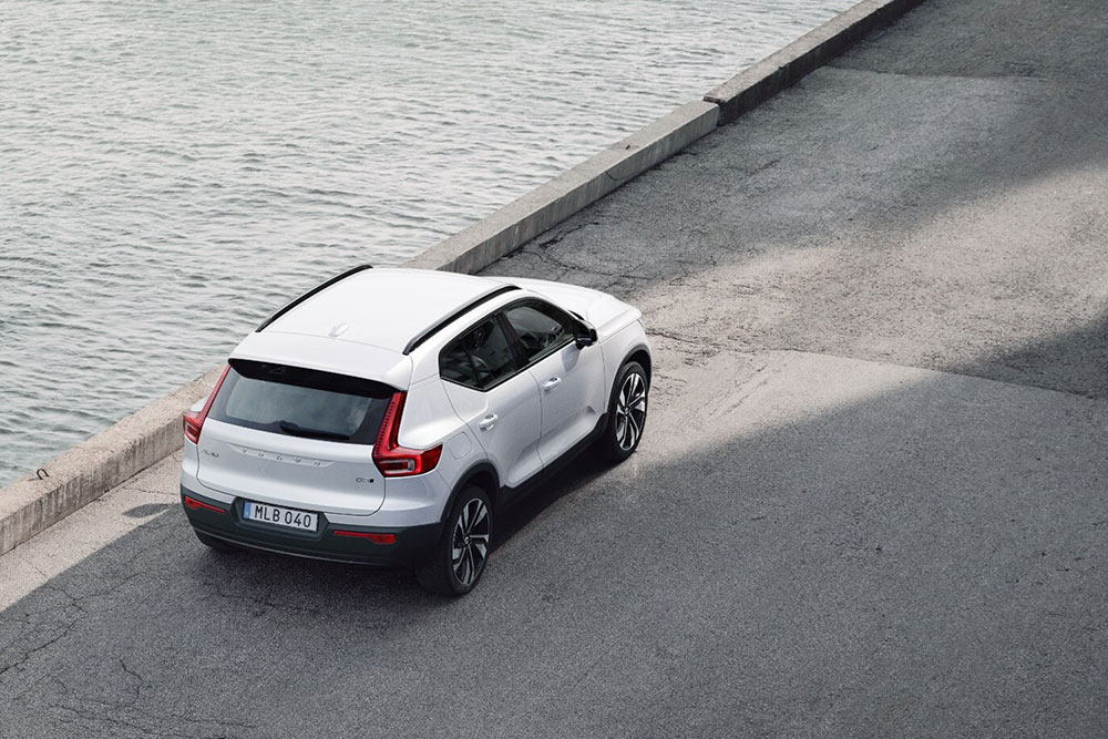 Rear view of Volvo XC40 MY24