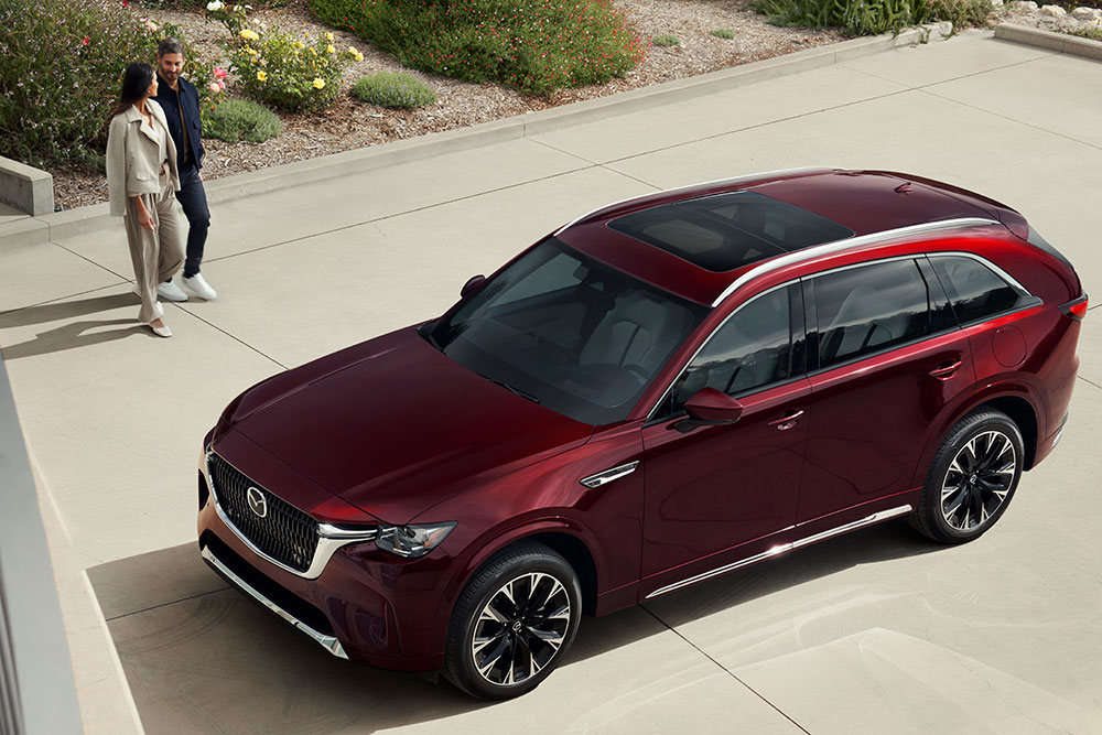 Overhead view of Mazda CX-90.