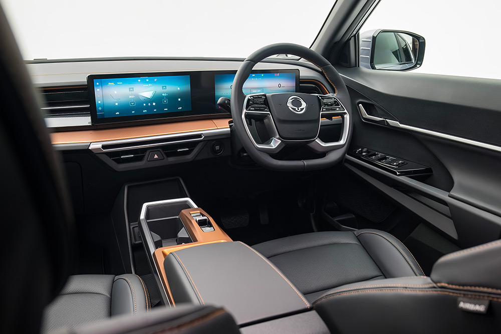 KGM SsangYong Torres interior.