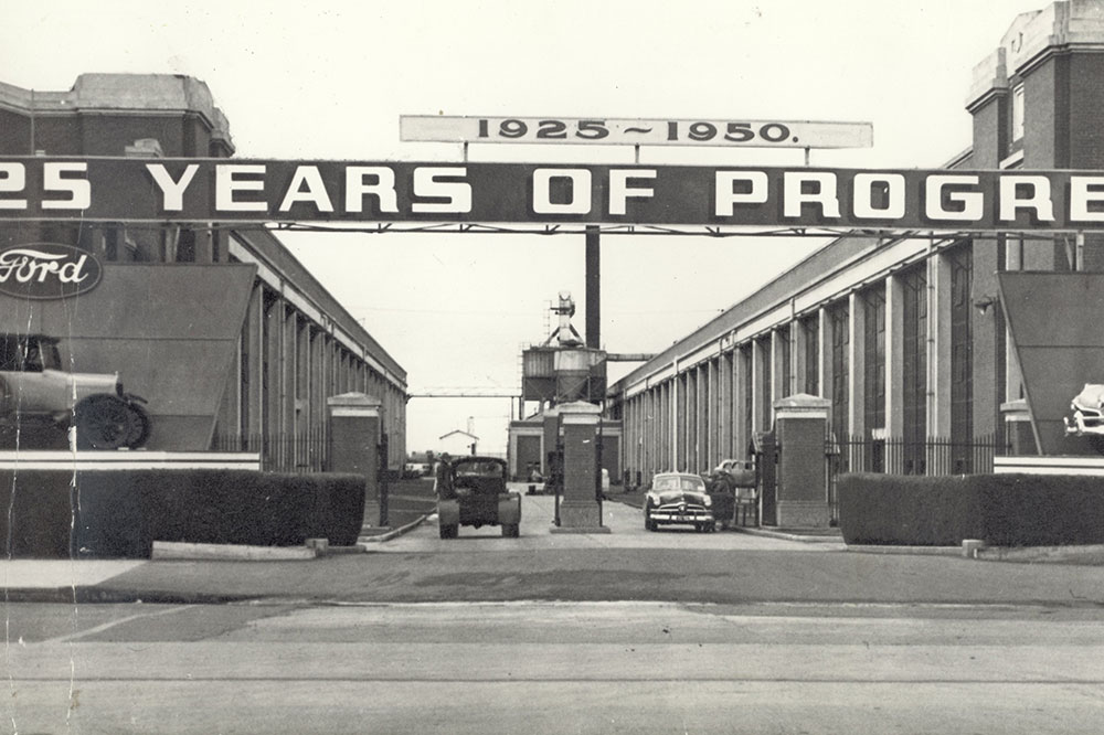 Ford factory in Geelong, 1950.