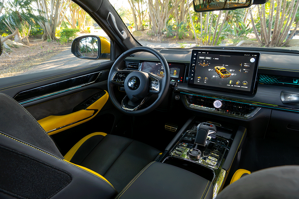 GWM Cannon Alpha Ultra PHEV interior view.