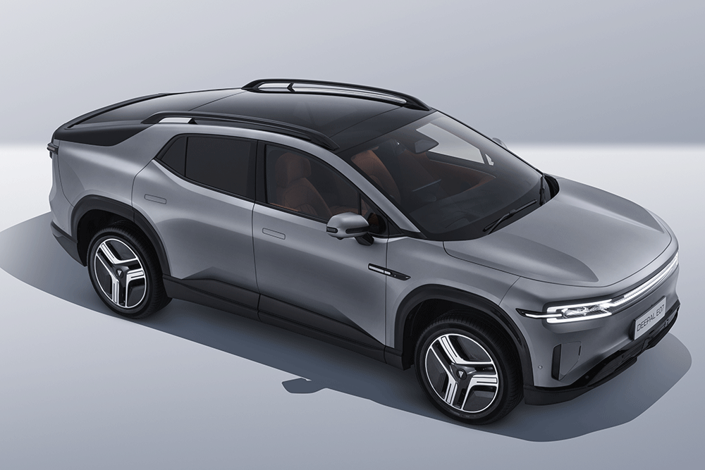 Overhead view of Deepal E07 EV.