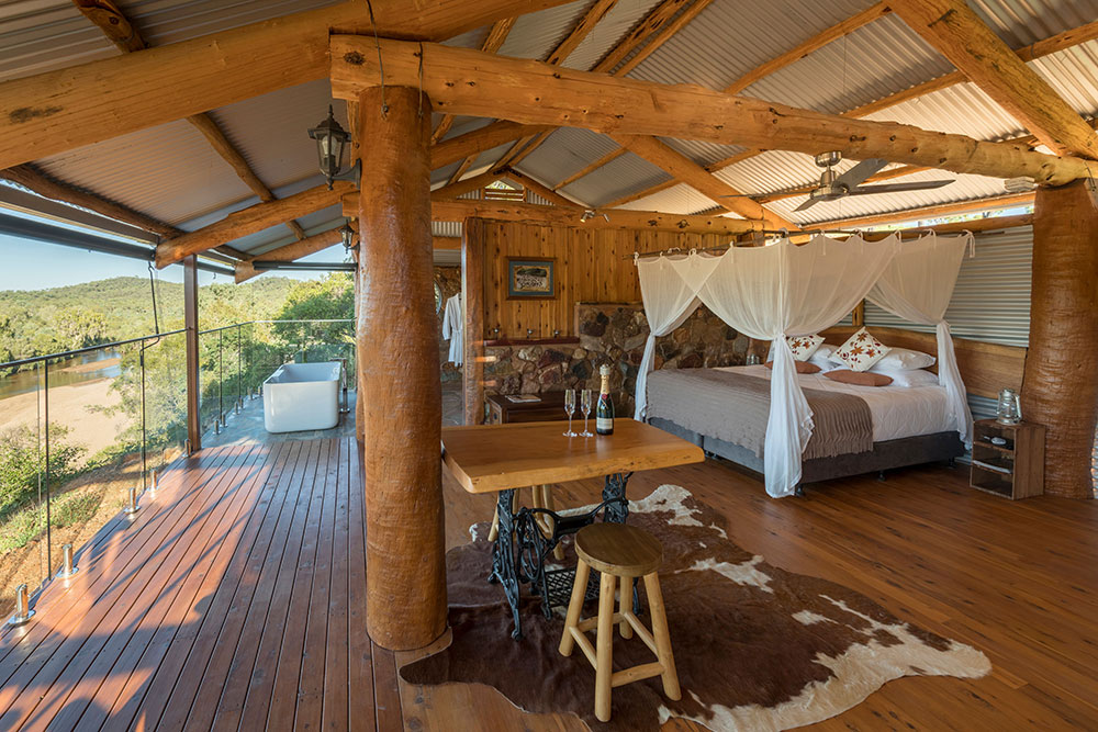 Accommodation at Gilberton Outback retreat.