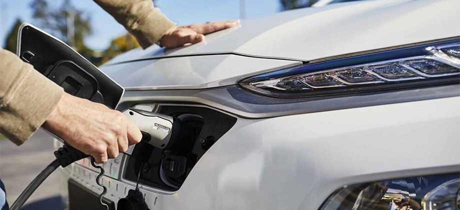 Charging an EV car