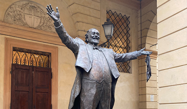 A statue of Pavarotti one of Modenas most famous cultural exports