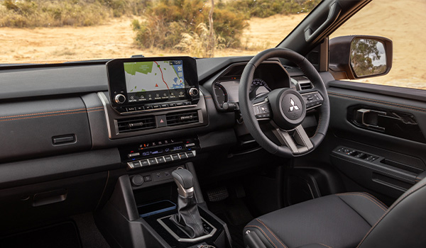 MITSUBISHI TRITON GSR DUAL CAB interior