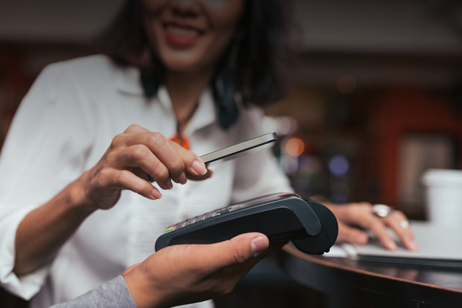 m45-apple-pay2
