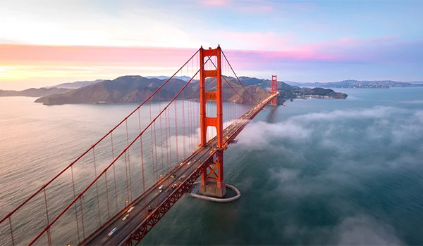 Golden Gate Bridge in San Francisco 